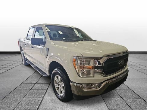 Used 2022 Ford F150 XLT w/ Trailer Tow Package AWD/4WD image 3