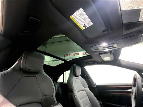 New 2025 Porsche Macan 4 Electric image 26