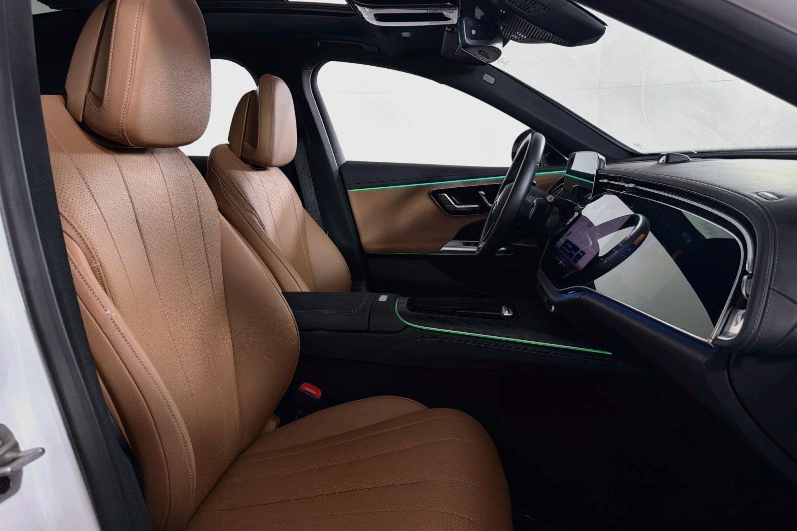 Certified 2026 Mercedes-Benz E 350 4MATIC Sedan image 8