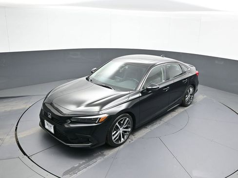 Used 2023 Honda Civic Touring image 34