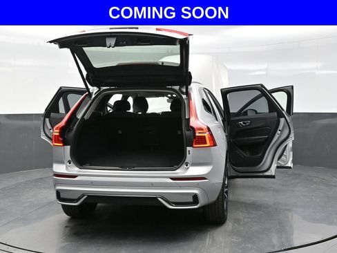 Used 2025 Volvo XC60 B5 Plus AWD/4WD image 43