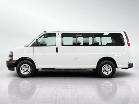 Used 2019 Chevrolet Express 2500 LS w/ Driver Convenience Package RWD image 2