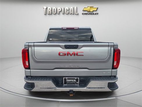 Used 2024 GMC Sierra 1500 SLT image 4