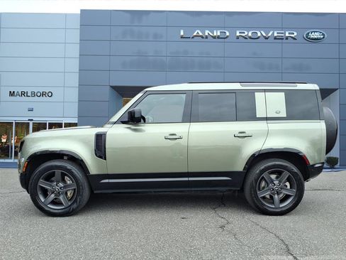 Certified 2023 Land Rover Defender 110 X-Dynamic SE image 6