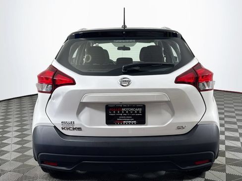 Used 2018 Nissan Kicks SV FWD image 6