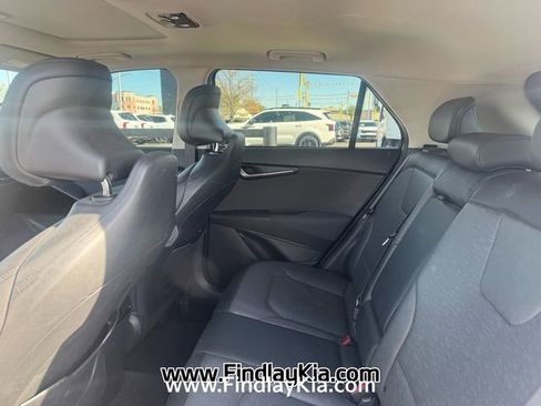 Certified 2023 Kia Niro SX Touring image 8