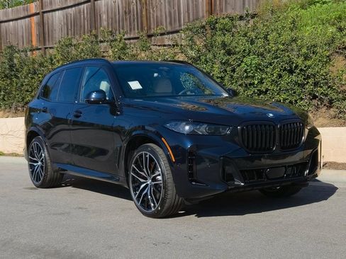 New 2026 BMW X5 xDrive40i w/ M Sport Package image 2