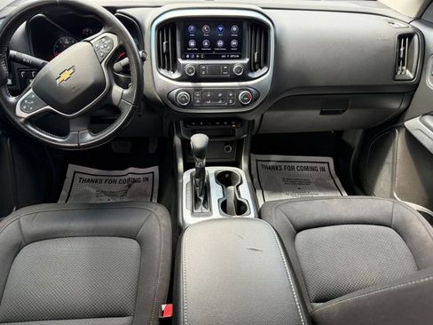Used 2022 Chevrolet Colorado LT w/ Safety Package AWD/4WD image 12