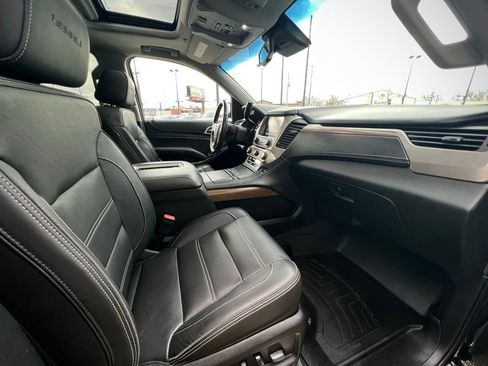 Used 2019 GMC Yukon XL Denali w/ Denali Ultimate Package image 33