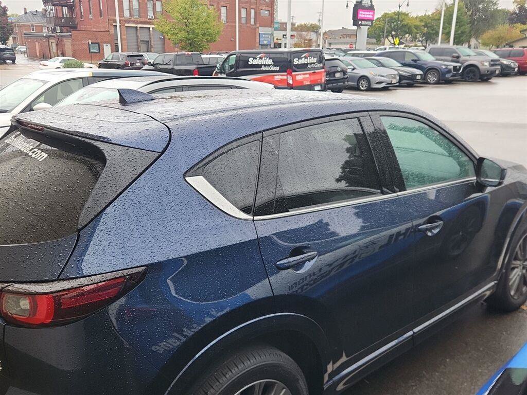 Used 2025 MAZDA CX-5 Signature AWD/4WD image 4