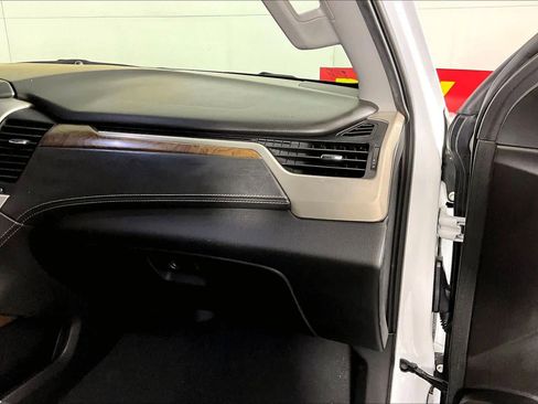 Used 2019 GMC Yukon Denali image 16