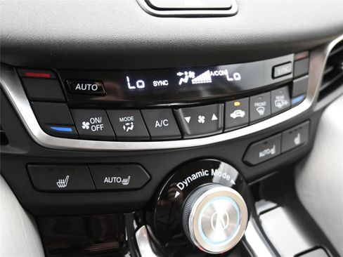 Certified 2025 Acura TLX w/ Technology Package image 5