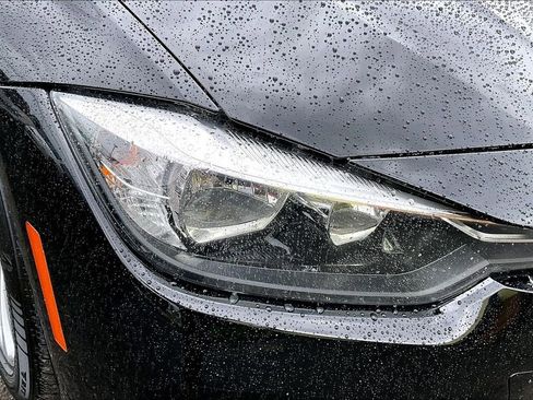 Used 2016 BMW 320i Sedan RWD image 27