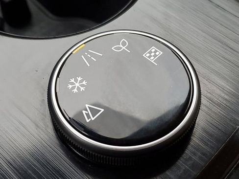 Used 2022 Nissan Rogue Platinum w/ Head-Up Display Package image 35