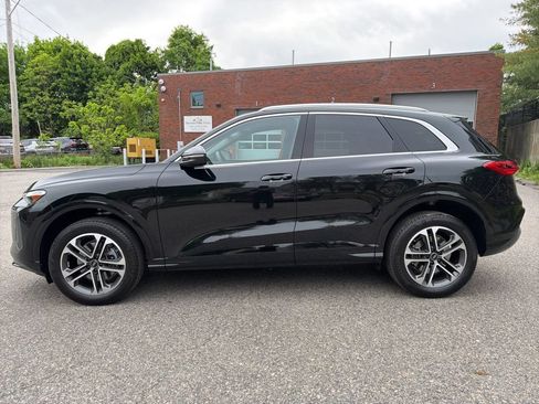 Used 2025 Audi Q5 Premium AWD/4WD image 2