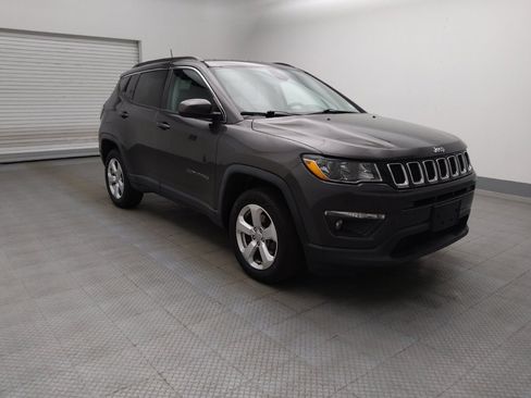 Used 2018 Jeep Compass Latitude w/ Popular Equipment Group AWD/4WD image 13