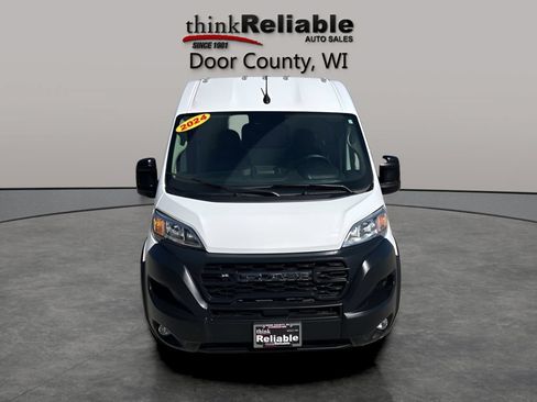 Used 2024 RAM ProMaster 2500 w/ Convenience Group FWD image 8