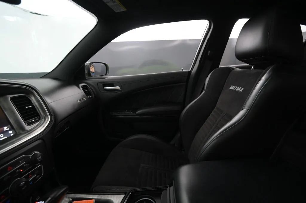 Used 2023 Dodge Charger R/T w/ Daytona Edition Group RWD image 31