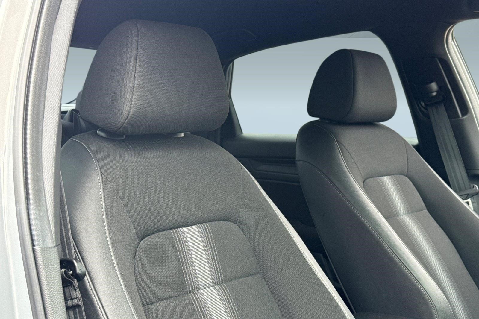 Used 2025 Honda Civic Sport image 31