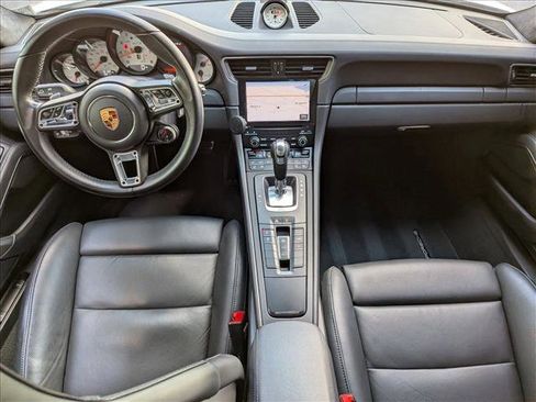 Used 2019 Porsche 911 Carrera GTS image 17