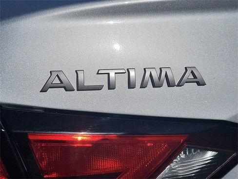 Certified 2024 Nissan Altima 2.5 SV image 27