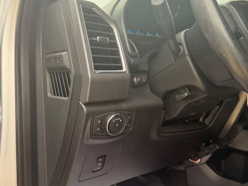 Used 2015 Ford F150 XLT w/ Equipment Group 301A Mid AWD/4WD image 12