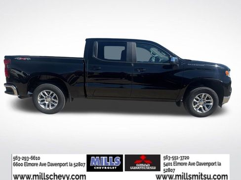 Used 2023 Chevrolet Silverado 1500 LT AWD/4WD image 6