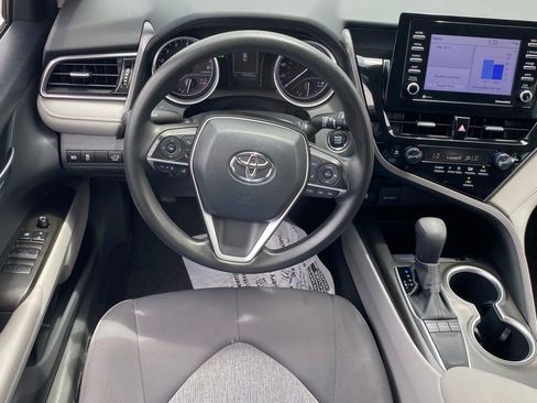 Used 2023 Toyota Camry LE w/ Convenience Package FWD image 10