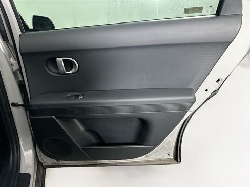 Used 2024 Hyundai Ioniq 5 SE RWD image 29