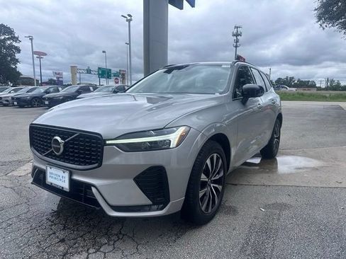 Certified 2024 Volvo XC60 B5 Core AWD/4WD image 3