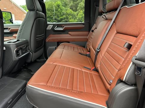 New 2026 GMC Sierra 2500 Denali Ultimate AWD/4WD image 21