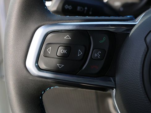 Used 2024 Jeep Wrangler High Altitude image 15