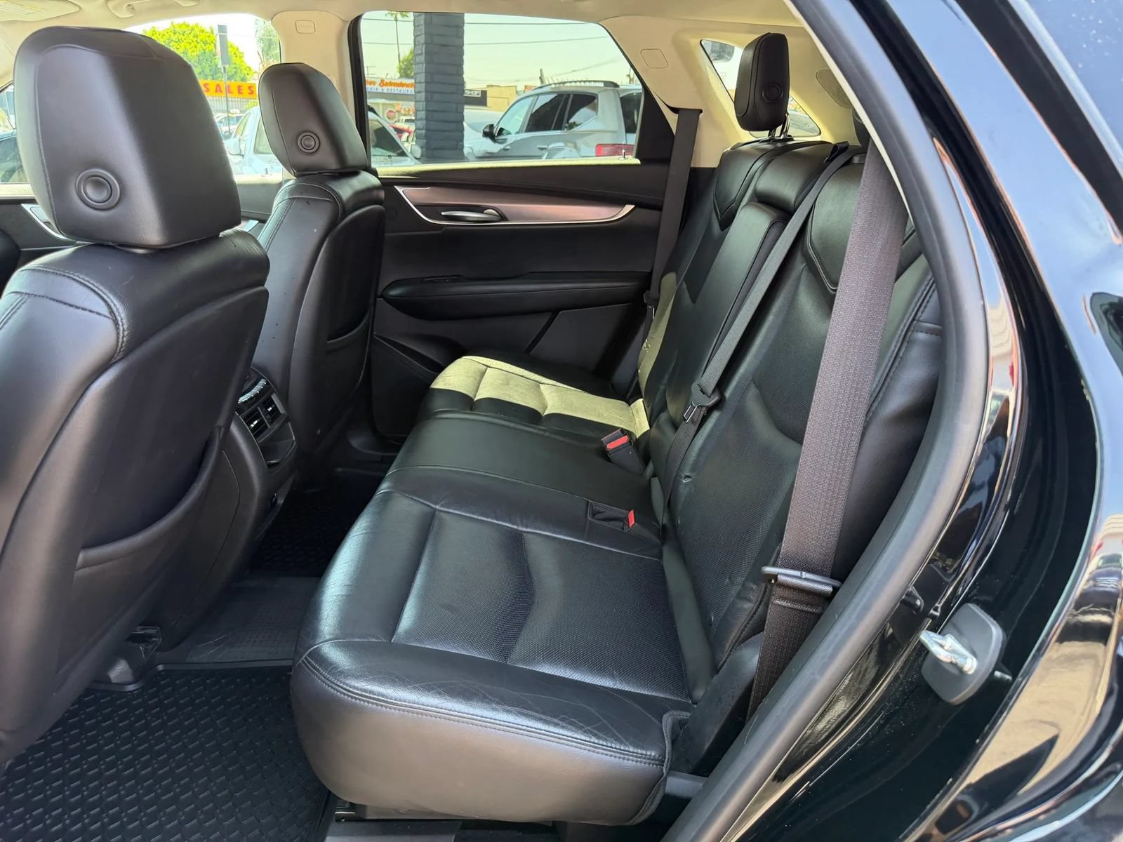 Used 2017 Cadillac XT5 Premium Luxury w/ Driver Assist Package FWD image 37