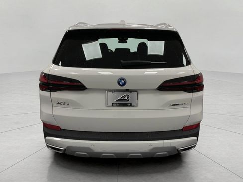 New 2026 BMW X5 xDrive50e w/ Executive Package image 4