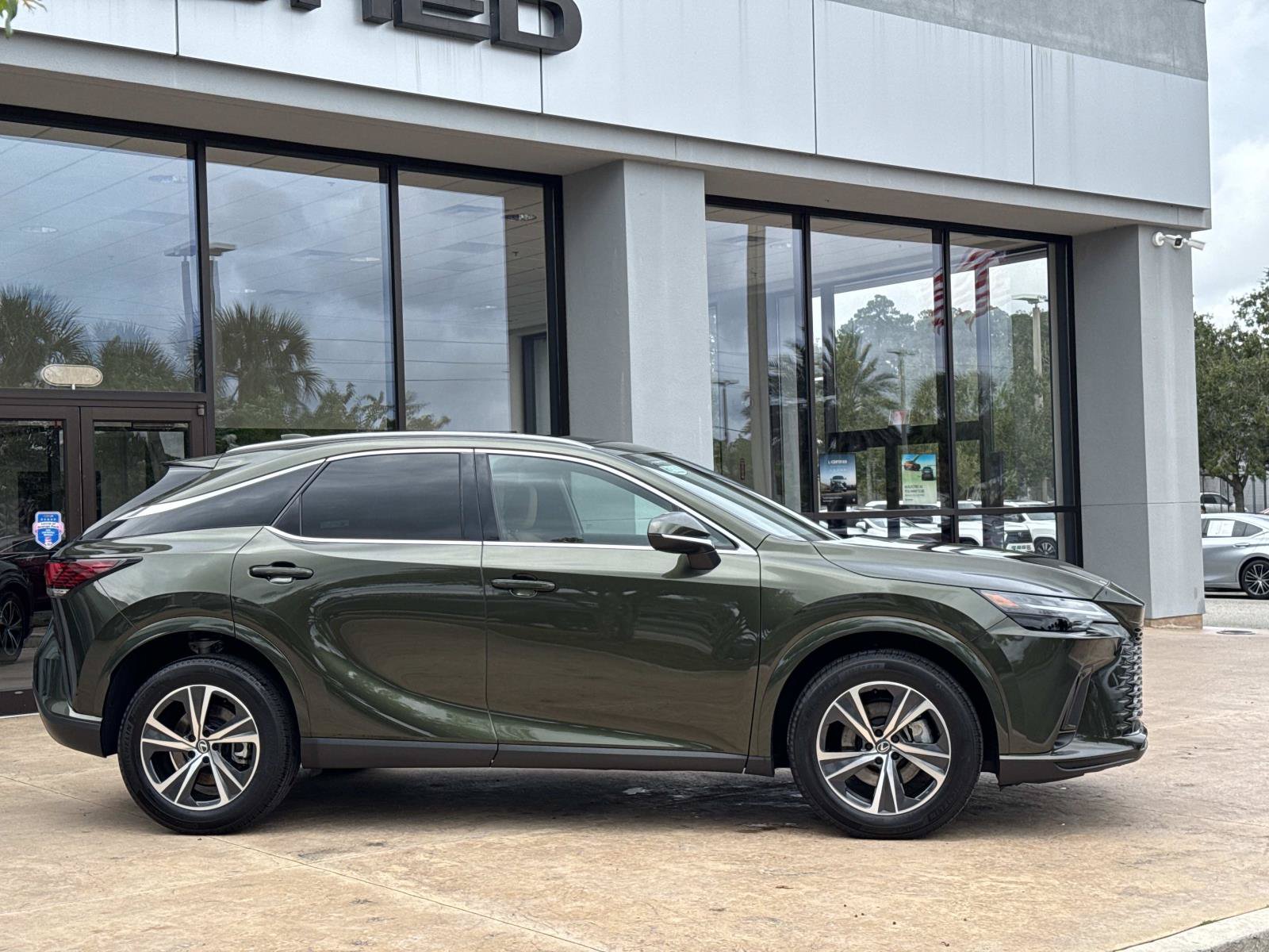Certified 2026 Lexus RX 350 FWD w/ Accessory Package (Z1) image 2