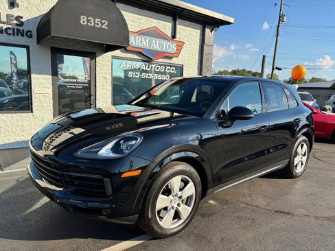 Used 2019 Porsche Cayenne S image 2