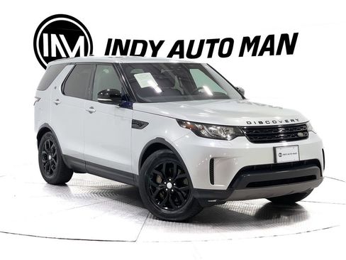 Used 2018 Land Rover Discovery SE image 2