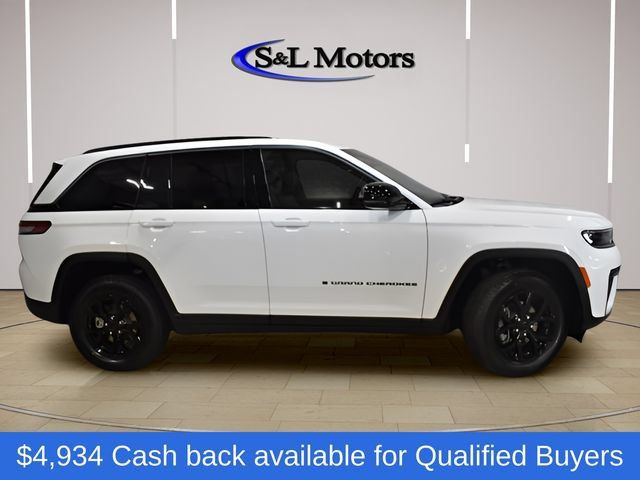 New 2026 Jeep Grand Cherokee Altitude AWD/4WD image 11