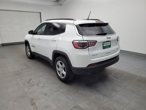 Used 2024 Jeep Compass Latitude image 5