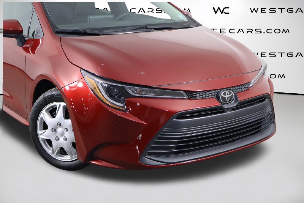 Used 2024 Toyota Corolla LE FWD image 47