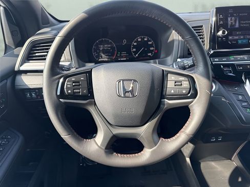 Used 2025 Honda Odyssey Sport-L image 16