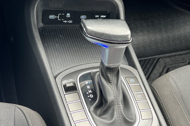 Used 2025 Hyundai Kona SEL FWD image 26
