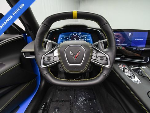 Used 2023 Chevrolet Corvette Stingray w/ Z51 Performance Package image 13