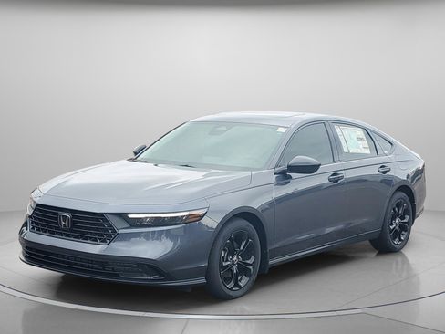 New 2025 Honda Accord SE image 2