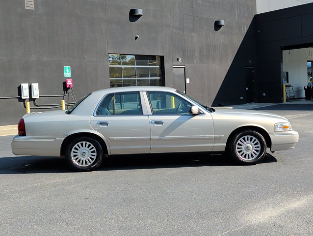 Used 2007 Mercury Grand Marquis LS RWD image 4