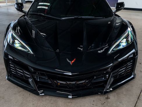 Used 2025 Chevrolet Corvette E-Ray image 15