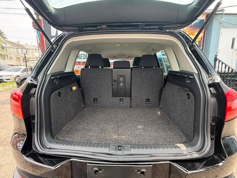Used 2017 Volkswagen Tiguan Limited w/ Premium Package AWD/4WD image 25