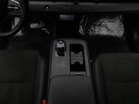 Used 2024 Nissan Ariya FWD image 22