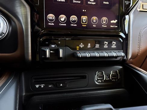 Used 2019 RAM 1500 Limited image 13