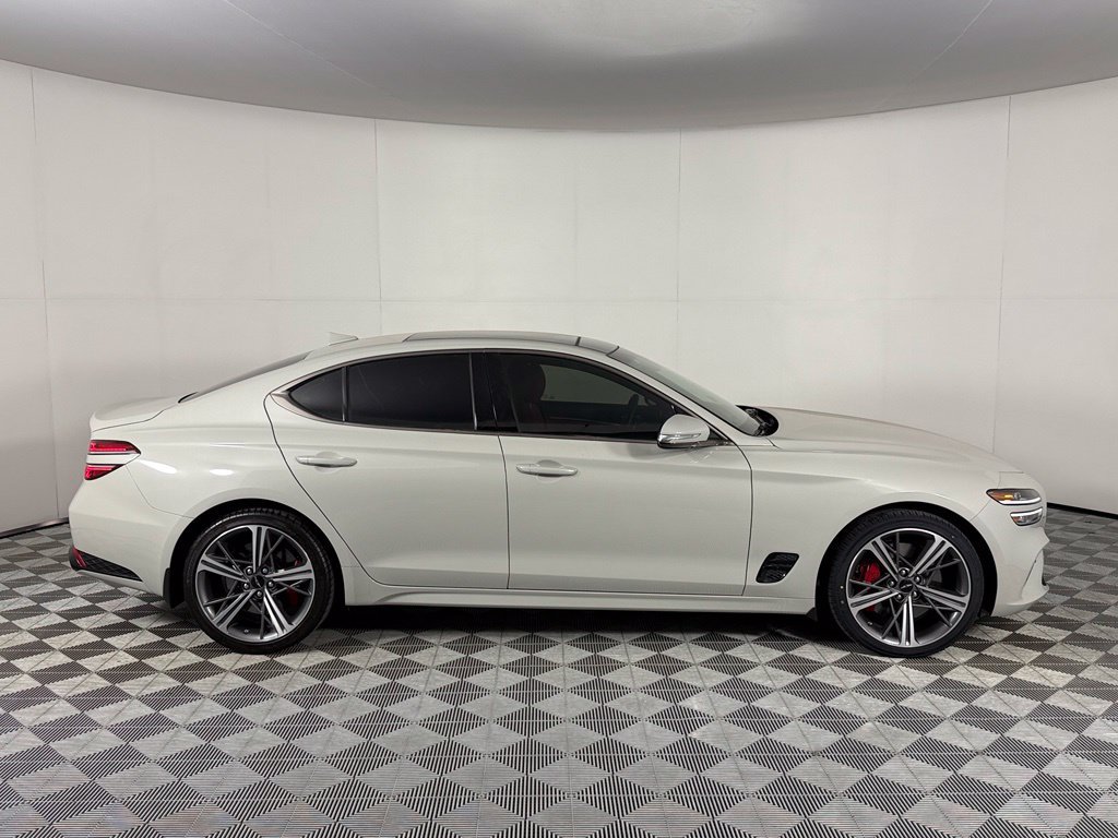 Used 2025 Genesis G70 3.3T Advanced RWD image 7
